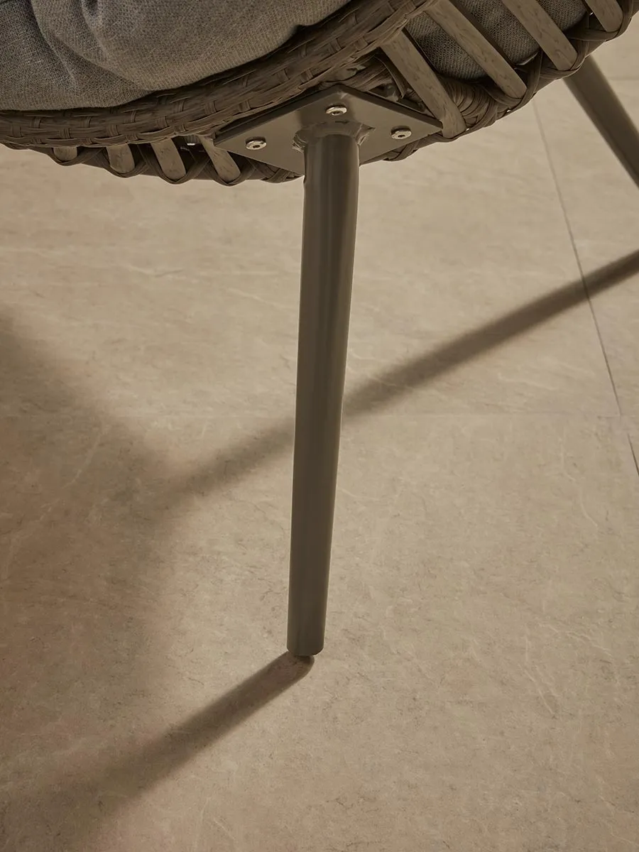 Indoor Outdoor Teardrop Occasional Chair-2