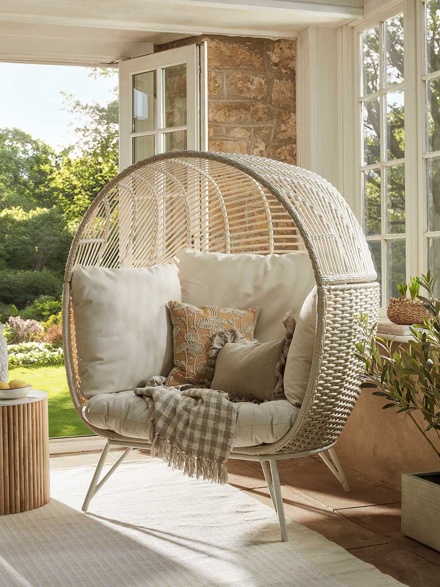 Paseo Indoor Outdoor Occasional Chair-2